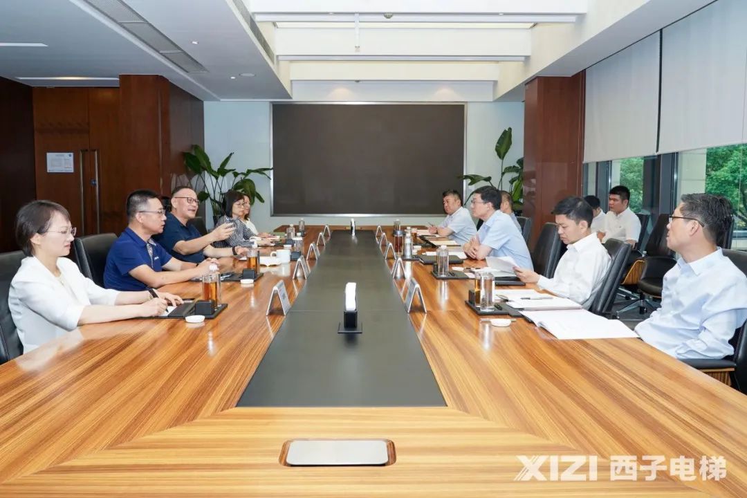 臨安區(qū)委副書記、區(qū)長楊澤偉來西子電梯開展“大走訪大調(diào)研大服務(wù)大解題”活動